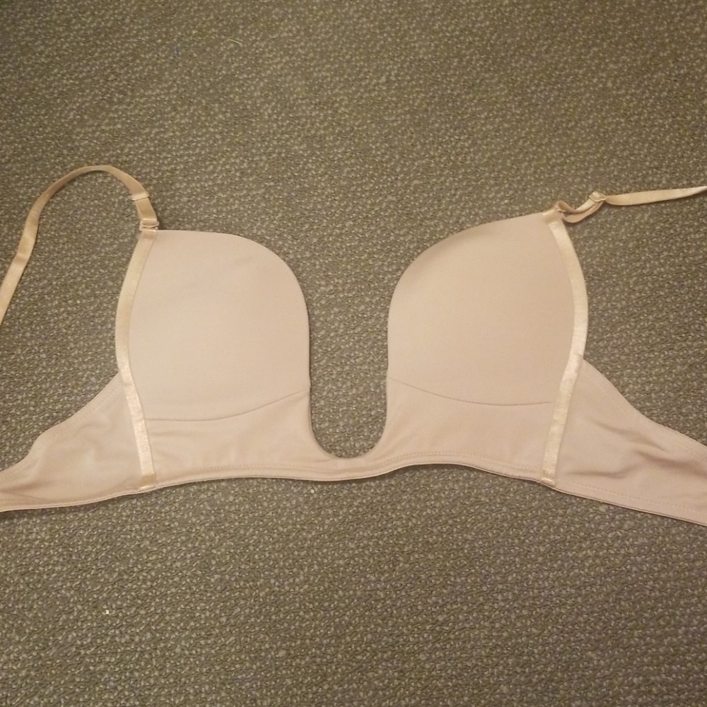 VS plunge bra 36D